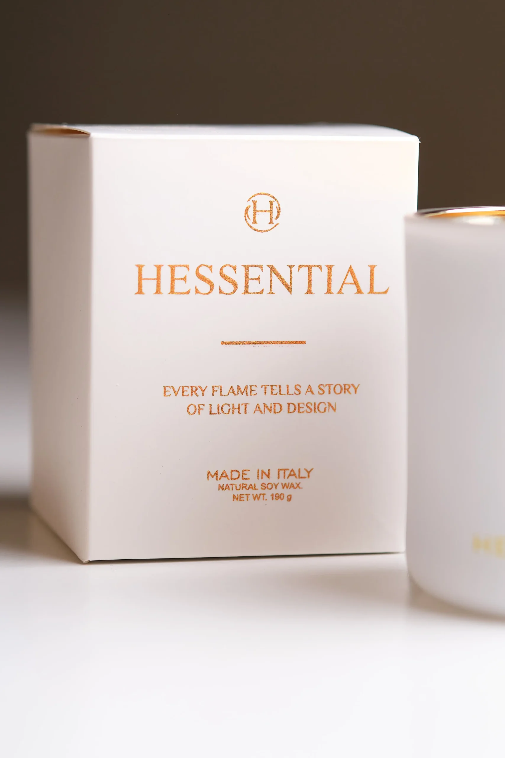 Hessential White - immagine 4